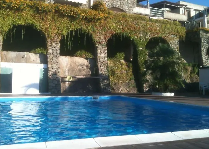 Casa Con Vista A بارغيليا