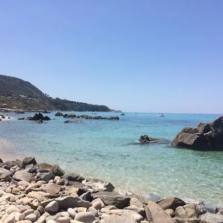 Casa Con Vista A *